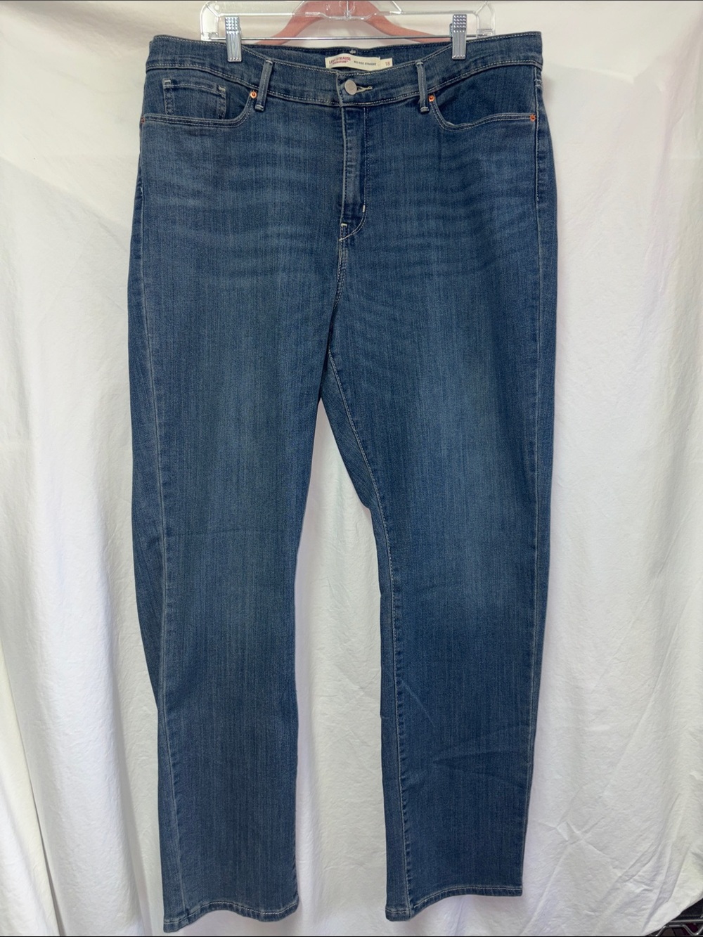 Signature Women’s 18 by Levi Strauss Straight Jeans in Indigo Blue #0060
